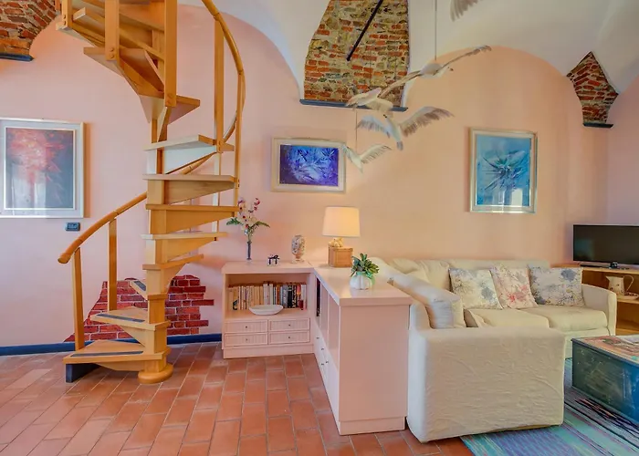 Ala - Il Bijou Di Rossella - Front- Happy Apartment Alassio