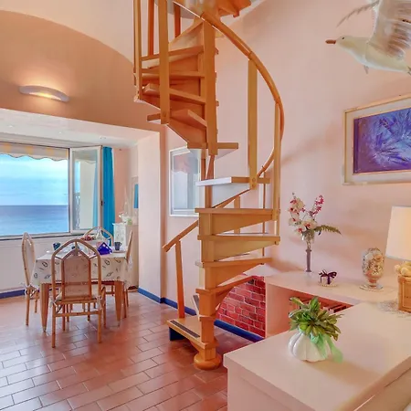 Il Bijou Di Rossella - Front - Happy