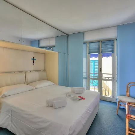 Appartement Il Bijou Di Rossella - Beach Front Duplex with Balcony - Happy Rentals Alassio