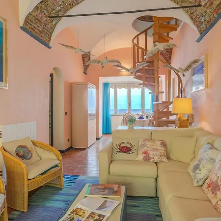 Ala - Il Bijou Di Rossella - Front- Happy Apartment Alassio
