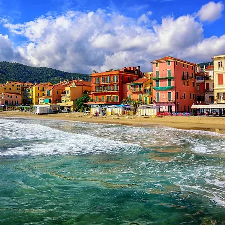 Il Bijou Di Rossella - Beach Front Duplex with Balcony - Happy Rentals *