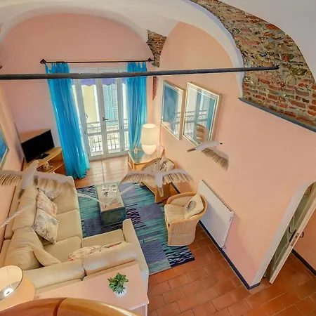 Il Bijou Di Rossella - Beach Front Duplex with Balcony - Happy Rentals Appartement *