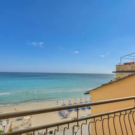 Il Bijou Di Rossella - Front- Happy Apartment