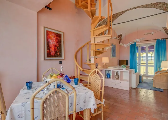 Ala - Il Bijou Di Rossella - Front- Happy Apartment *